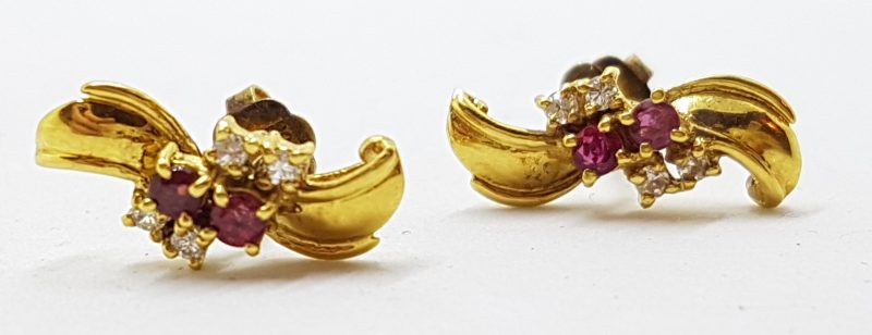 9ct Yellow Gold Ruby & Diamond Studs / Earrings