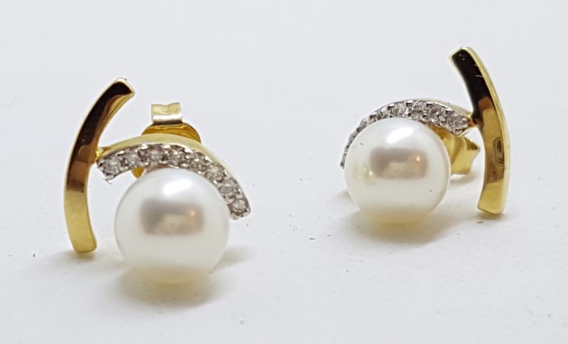 20200421_002828 14ct Gold Pearl and Diamond Stud Earrings - Available in Yellow or White Gold