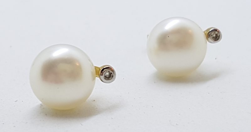 9ct Yellow Gold Pearl and Diamond Studs / Earrings