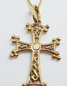9ct Yellow Gold Ornate Crucifix / Cross Pendant on 9ct Chain - Large Celtic