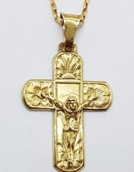 9ct Yellow Gold Ornate Crucifix / Cross Pendant on 9ct Chain - Large