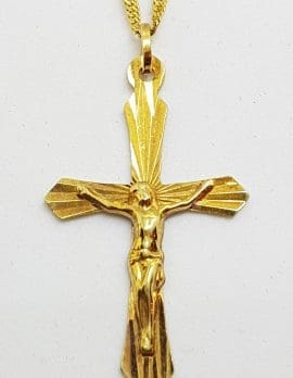 18ct Yellow Gold Crucifix / Cross Pendant on 18ct Chain - Patterned