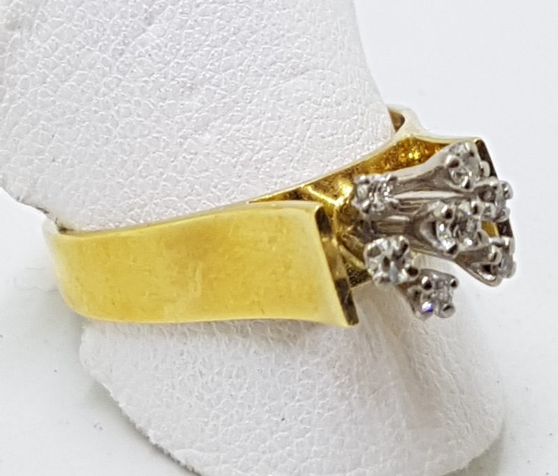 18ct Yellow Gold & Platinum Diamond Cluster Engagement Ring