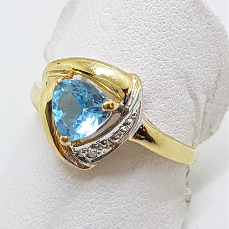 9ct Yellow Gold Topaz & Diamond Triangular Ring
