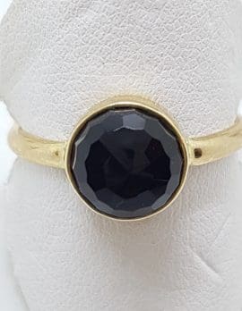 9ct Yellow Gold Round Faceted Onyx Bezel Set Ring