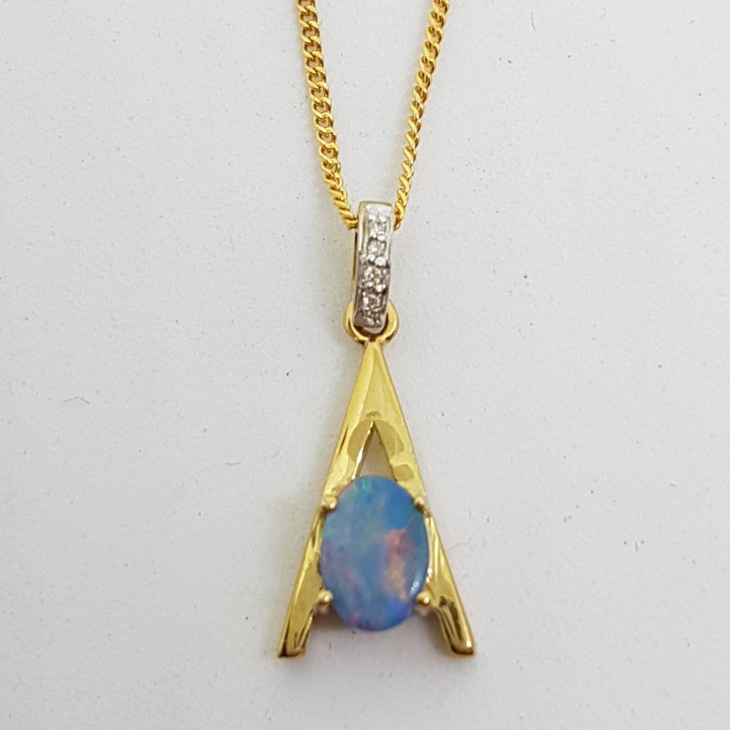 20200428_082231 9ct Yellow Gold Opal & Diamond Pendant on Gold Chain