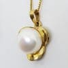 9ct Yellow Gold Pearl Pendant on Gold Chain