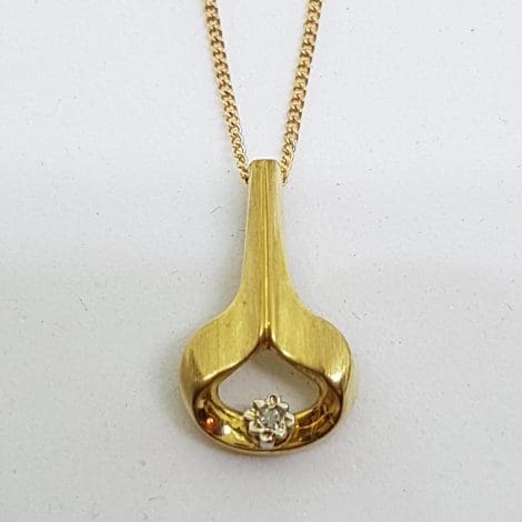 9ct Yellow Gold Diamond Pendant on Gold Chain