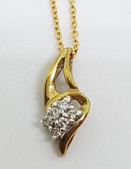9ct Yellow Gold Diamond Cluster Pendant on Gold Chain