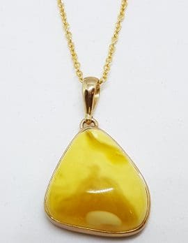 9ct Yellow Gold Natural Butter Amber Pendant on 9ct Chain