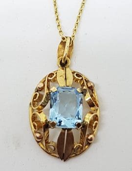 14ct Yellow Gold Oval Blue Paste Ornate Pendant on Gold Chain