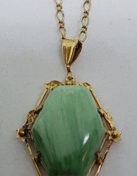 9ct Yellow Gold Large Green Stone Ornate Floral Pendant on Gold Chain