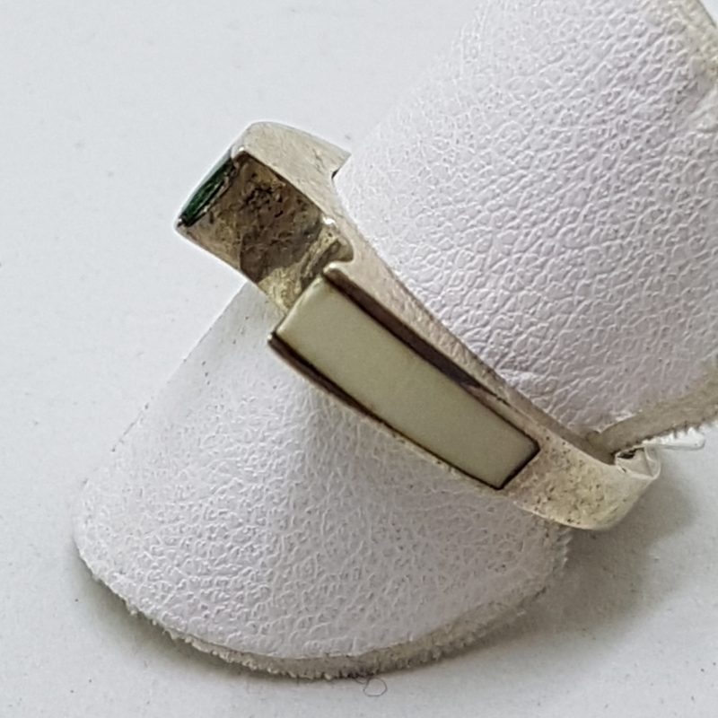 Sterling Silver Malachite & White Ring