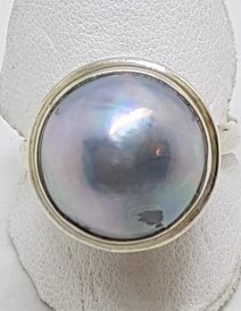 Sterling Silver Blue/Grey Mabe Pearl Ornate Rim Ring