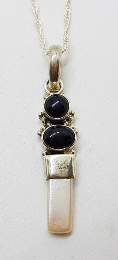 Sterling Silver Onyx and Pearl Pendant on Silver Chain