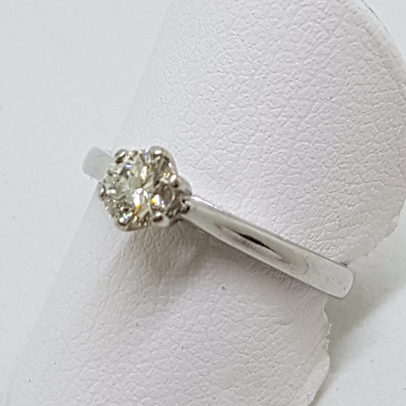 20200525_124926 18ct White Gold Round Diamond Solitaire Engagement Ring