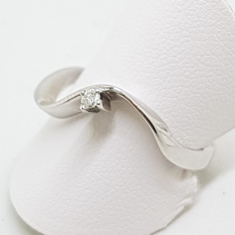 9ct White Gold Curved/Wave Diamond Ring