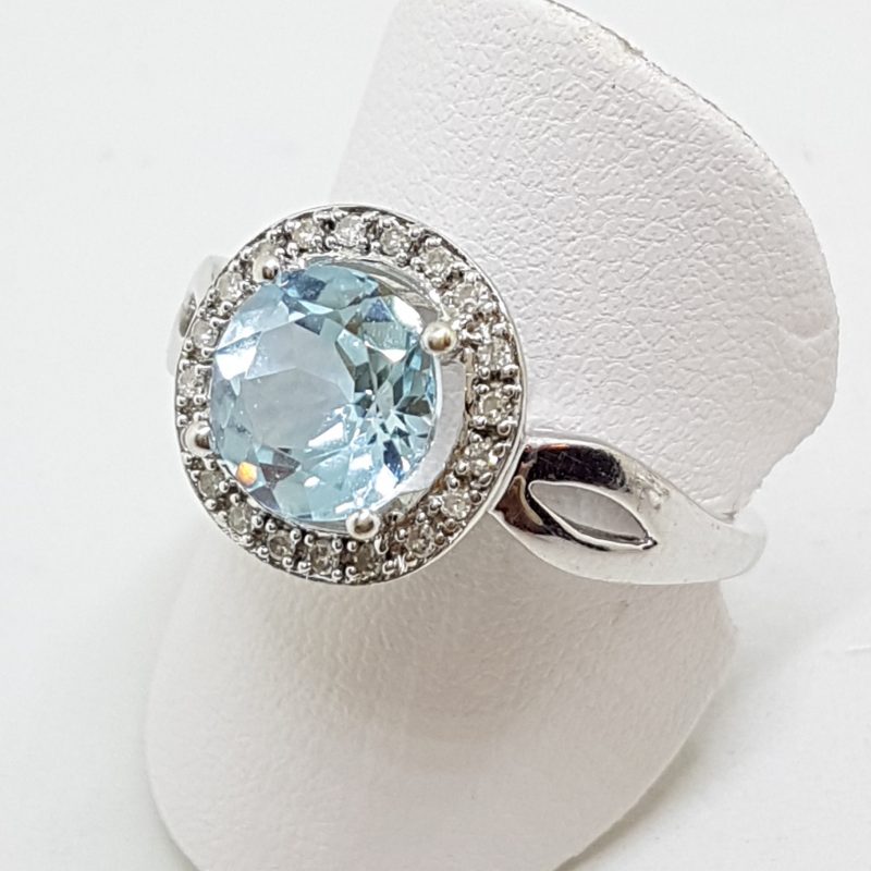 9ct White Gold Topaz and Diamond Round Ring