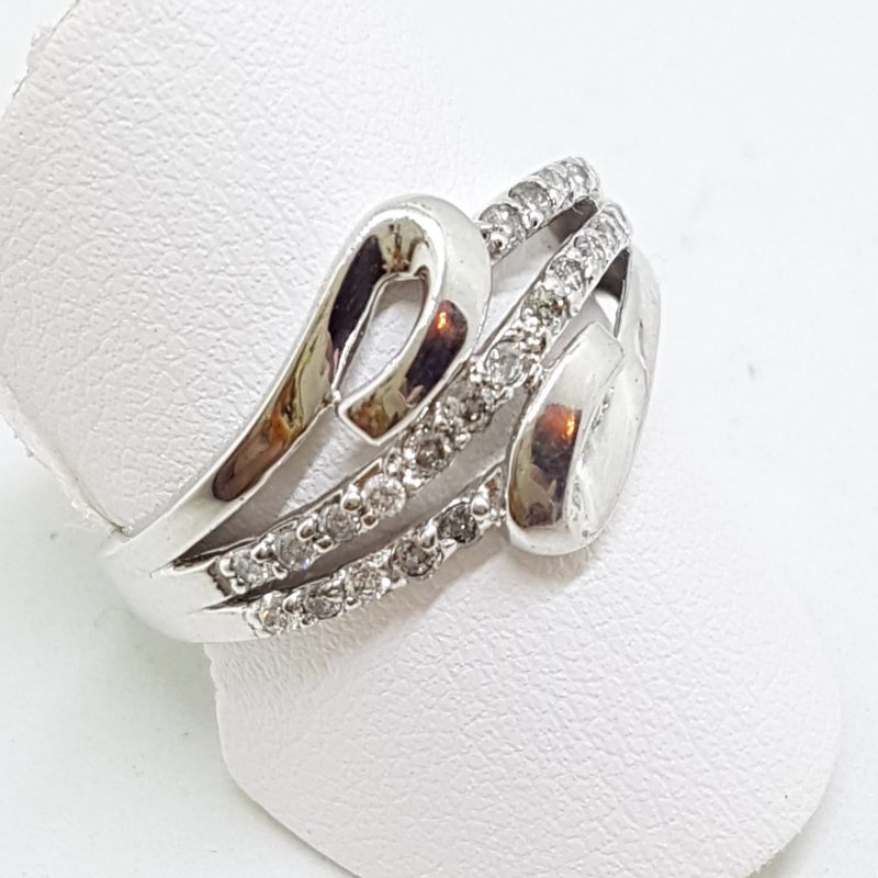 20200525_180610 9ct White Gold Diamond Wide Wavy Curved Twist Ring