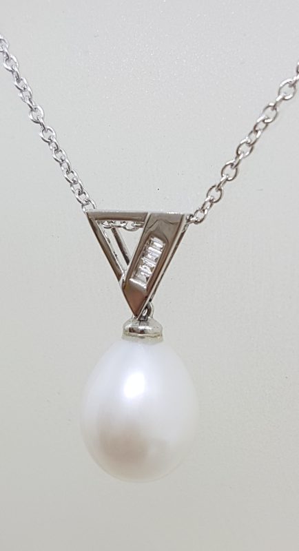 20200526_115051 9ct White Gold Pearl & Channel Set Diamond Pendant on Gold Chain