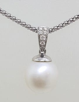 9ct White Gold Pearl & Diamond Drop Pendant on Gold Chain