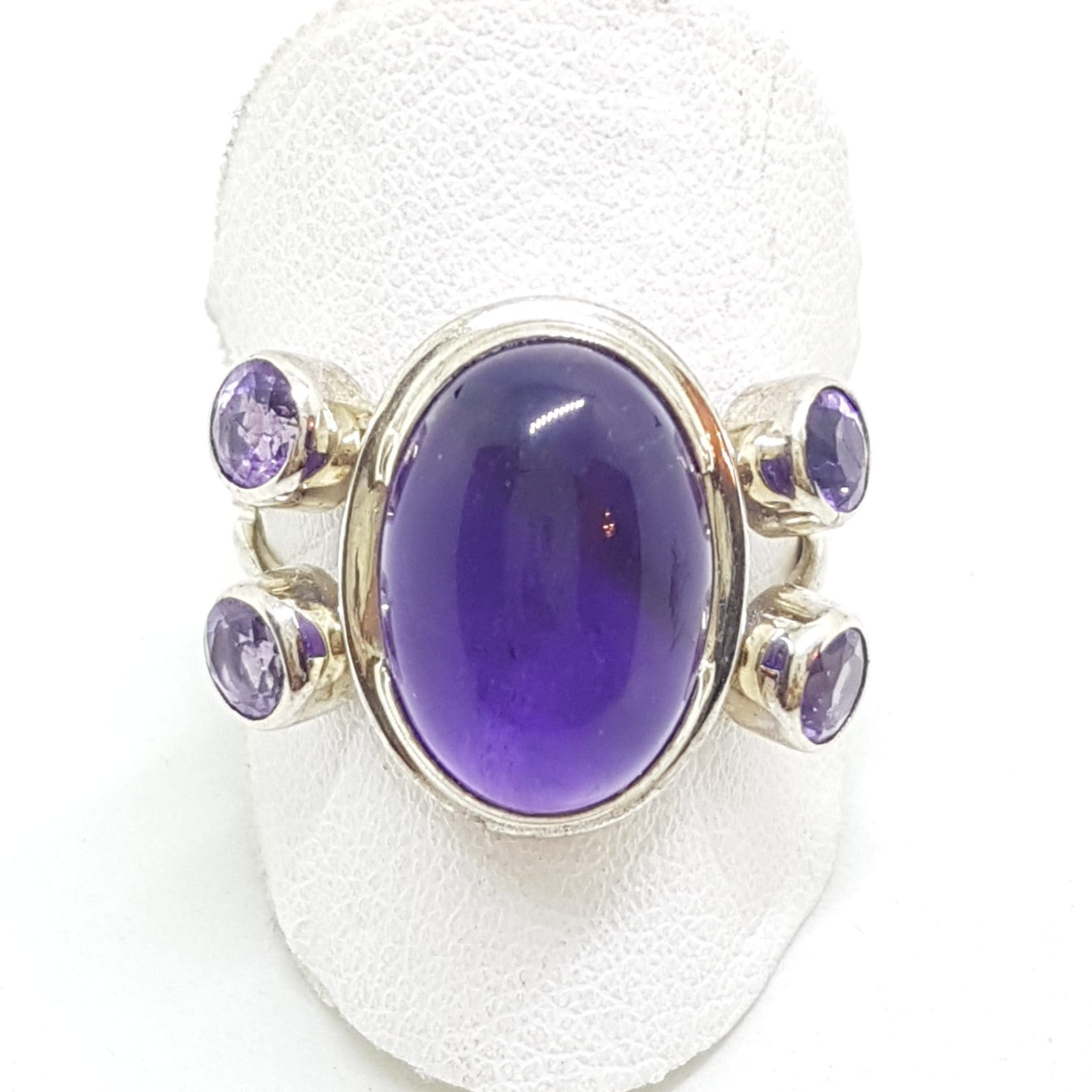 Sterling Silver Cabachon & Faceted Amethyst Cluster Ring