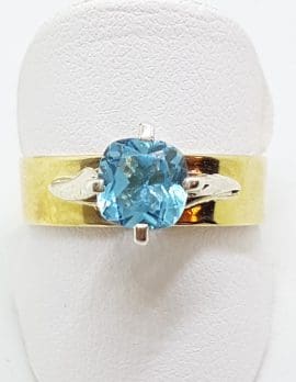 9ct Yellow Gold Square High Set Topaz Ring