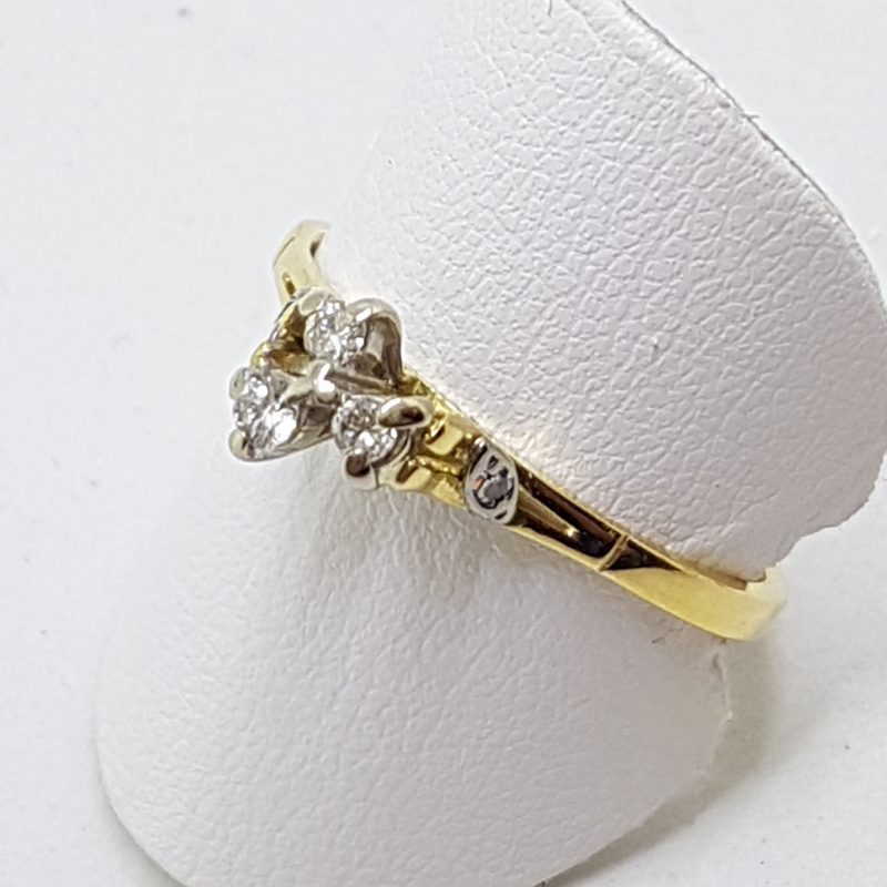 18ct Yellow Gold Dainty High Set Diamond Cluster Ring
