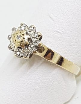 9ct Yellow Gold Diamond Flower/Daisy Cluster Ring