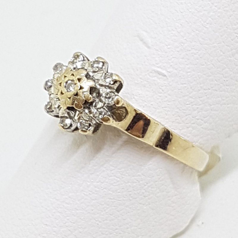 9ct Yellow Gold Diamond Flower/Daisy Cluster Ring
