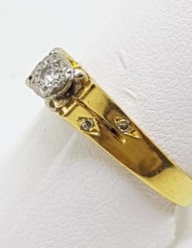 18ct Yellow Gold Diamond High Set Ring