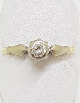 18ct Yellow Gold Round Diamond Solitaire Ring
