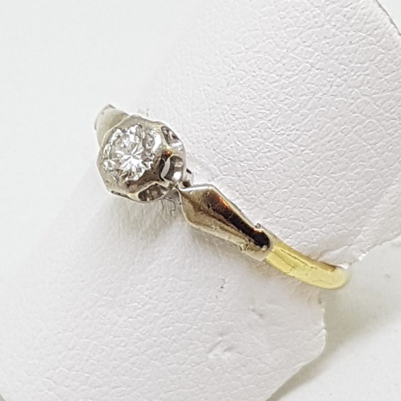 18ct Yellow Gold Round Diamond Solitaire Ring