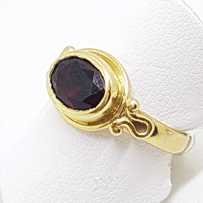 20200605_120540 9ct Yellow Gold Oval Garnet Bezel Set Ring