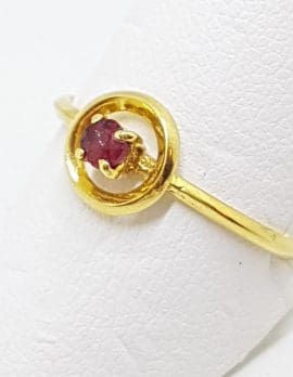 18ct Yellow Gold Natural Ruby Round Ring
