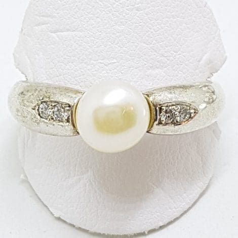 Sterling Silver Pearl & Cubic Zirconia Ring