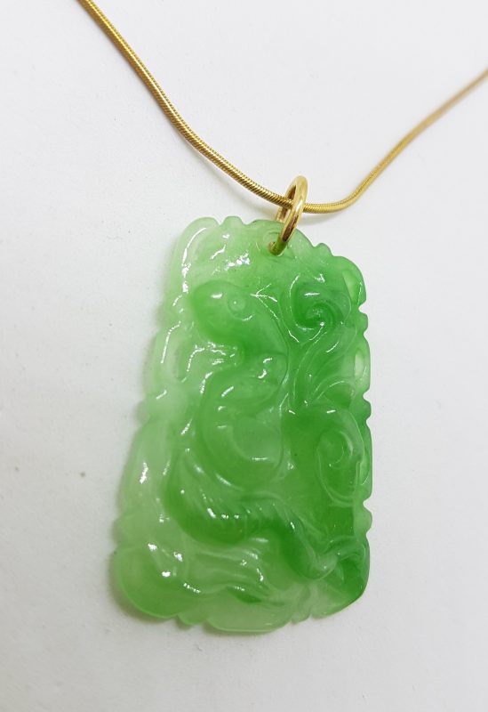 20200611_122848 9ct Yellow Gold Jade Carved Snake Pendant on Gold Chain