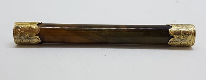 20200611_130102 9ct Yellow Gold Long Tiger Eye Bar Brooch