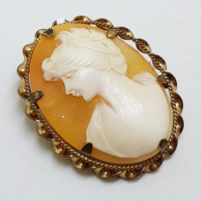20200620_200531 9ct Yellow Gold Ornate Twist Rim Oval Cameo Lady Brooch