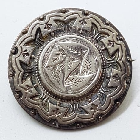 Sterling Silver Antique Round Leaf Design Brooch