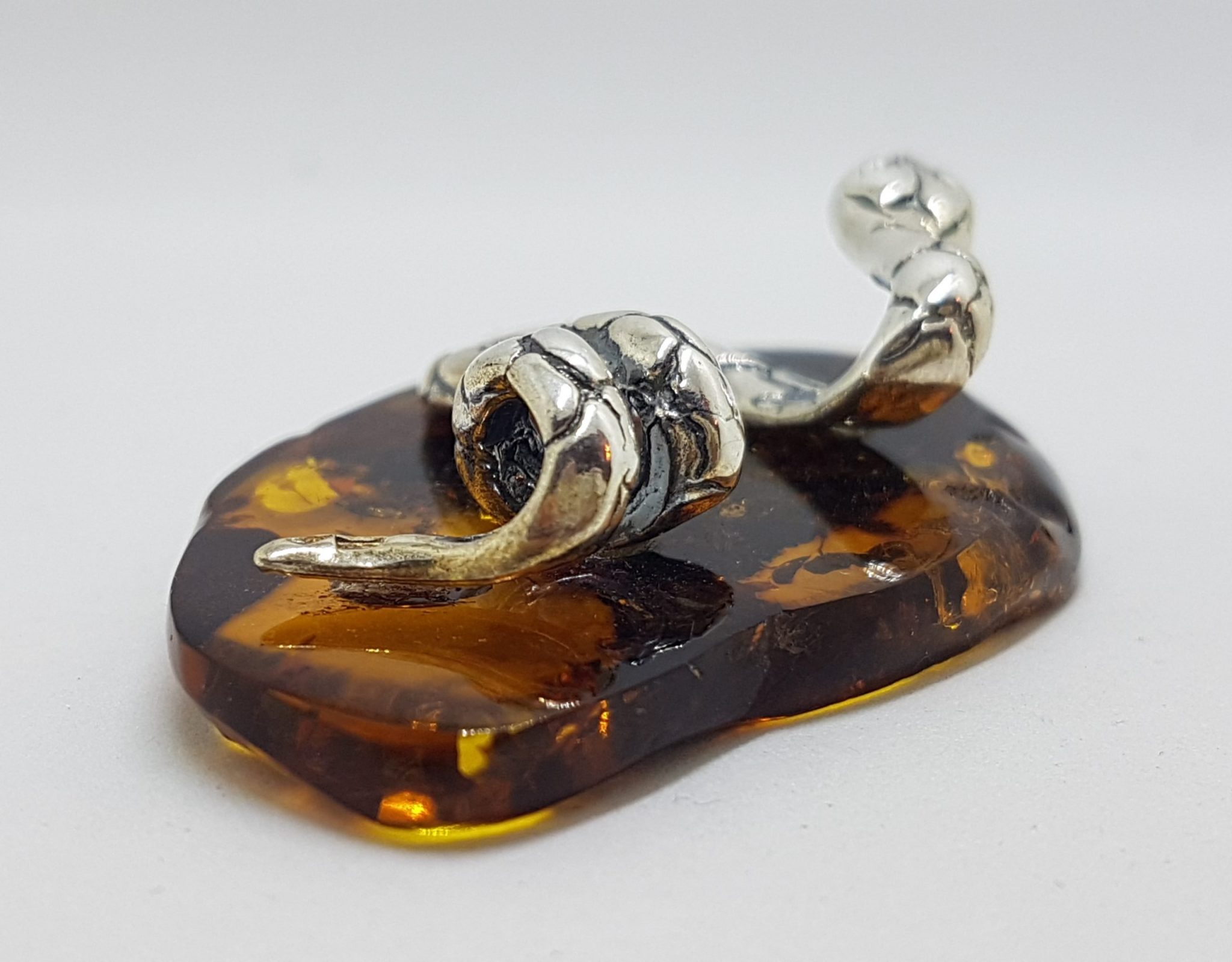 20200711_202230 Snake / Reptile - Solid Sterling Silver Natural Baltic Amber Small Figurine / Statue / Sculpture
