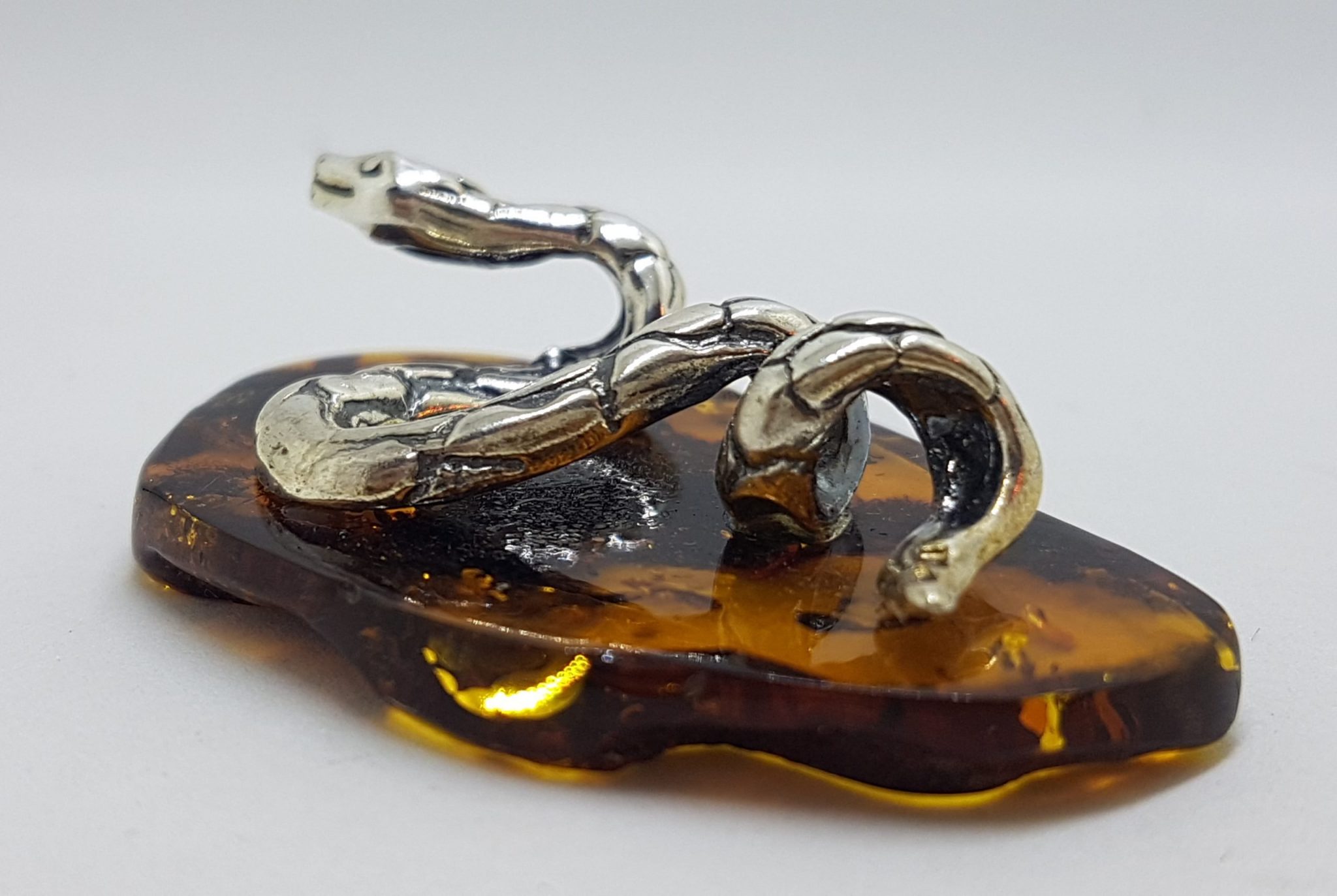 20200711_202243 Snake / Reptile - Solid Sterling Silver Natural Baltic Amber Small Figurine / Statue / Sculpture