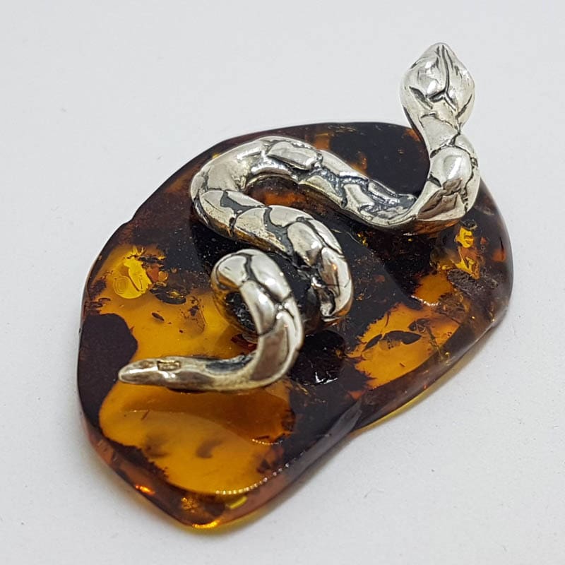 20200711_202411 Snake / Reptile - Solid Sterling Silver Natural Baltic Amber Small Figurine / Statue / Sculpture