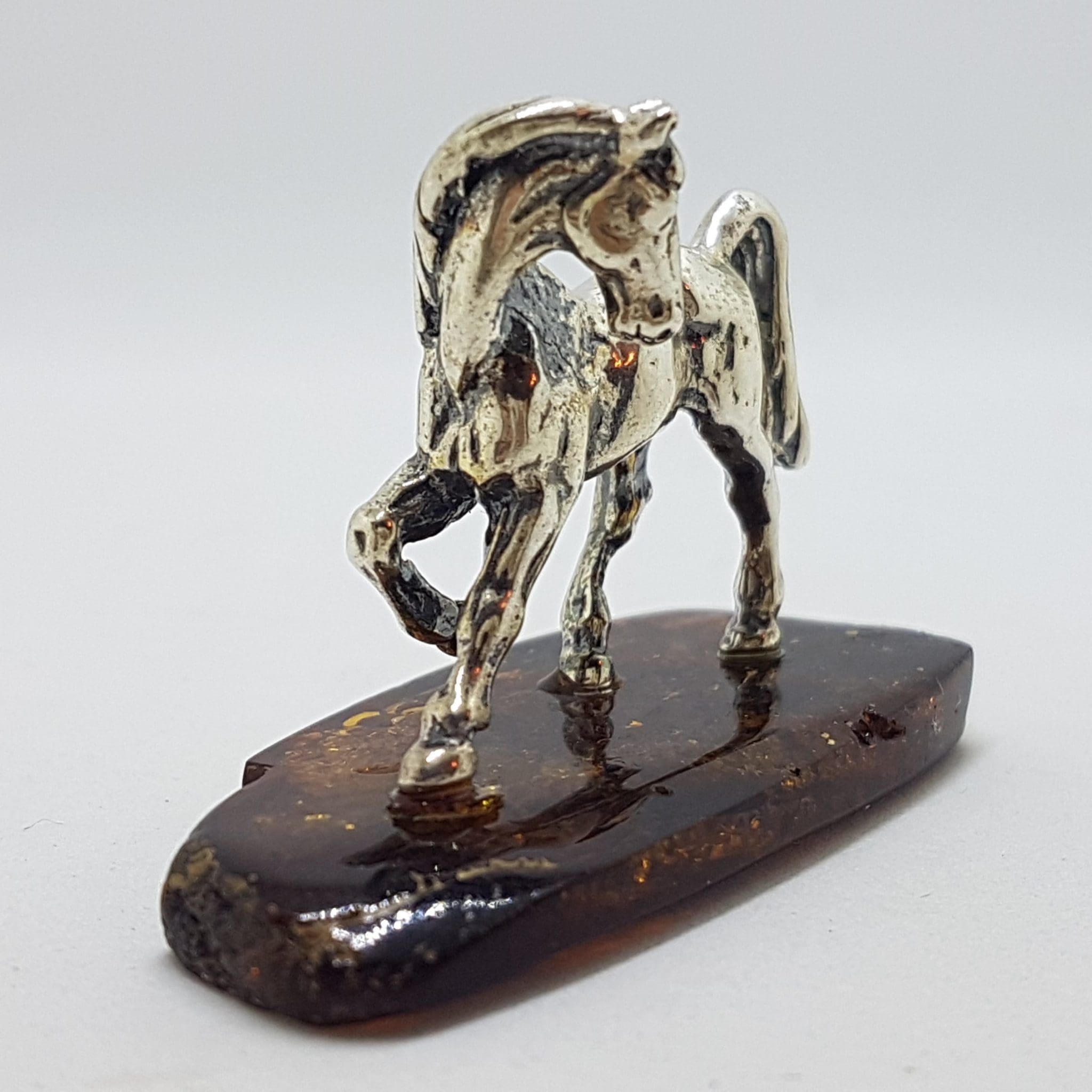 20200711_202440 Horse / Equestrian - Solid Sterling Silver Natural Baltic Amber Small Figurine / Statue / Sculpture