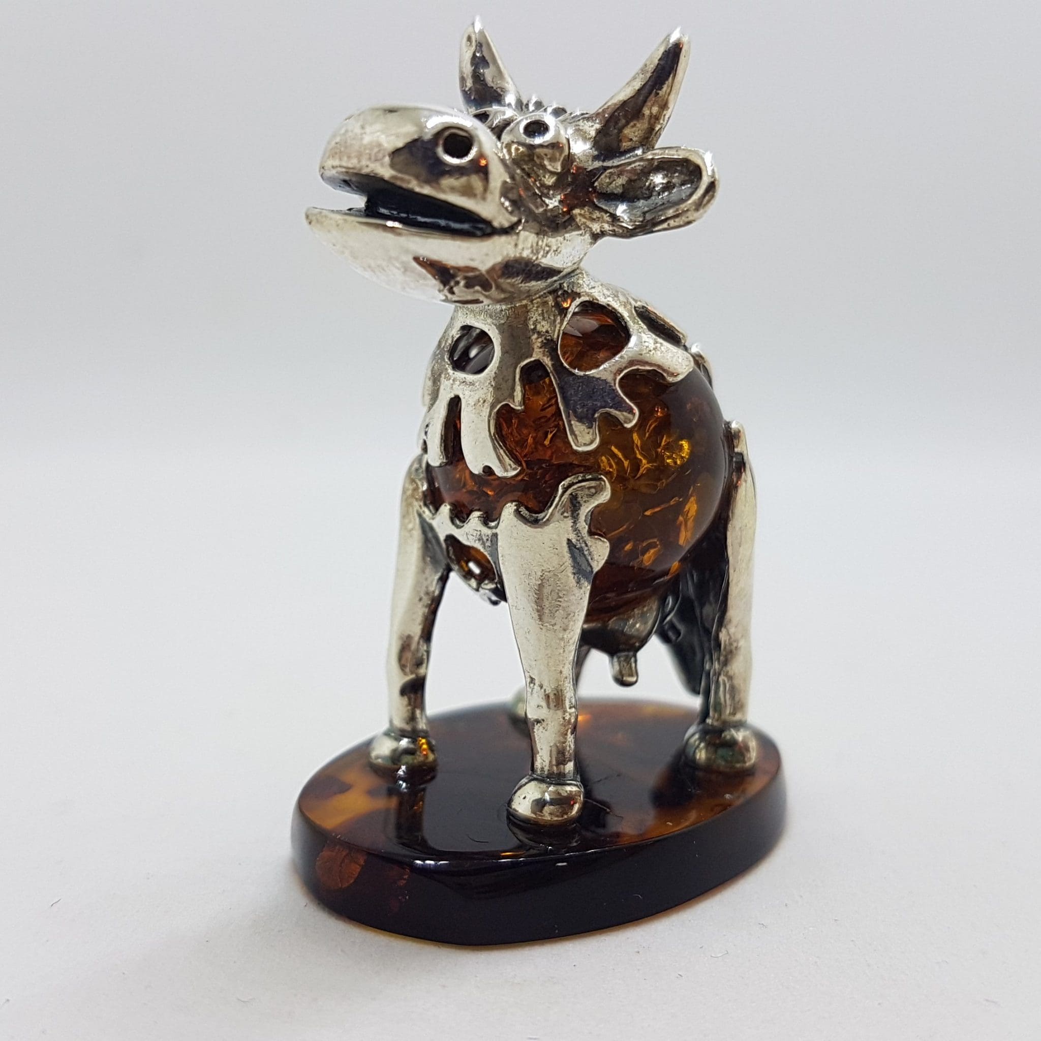 20200711_220107 Gorgeous Cow / Bull - Sterling Silver Natural Baltic Amber Figurine / Statue / Sculpture