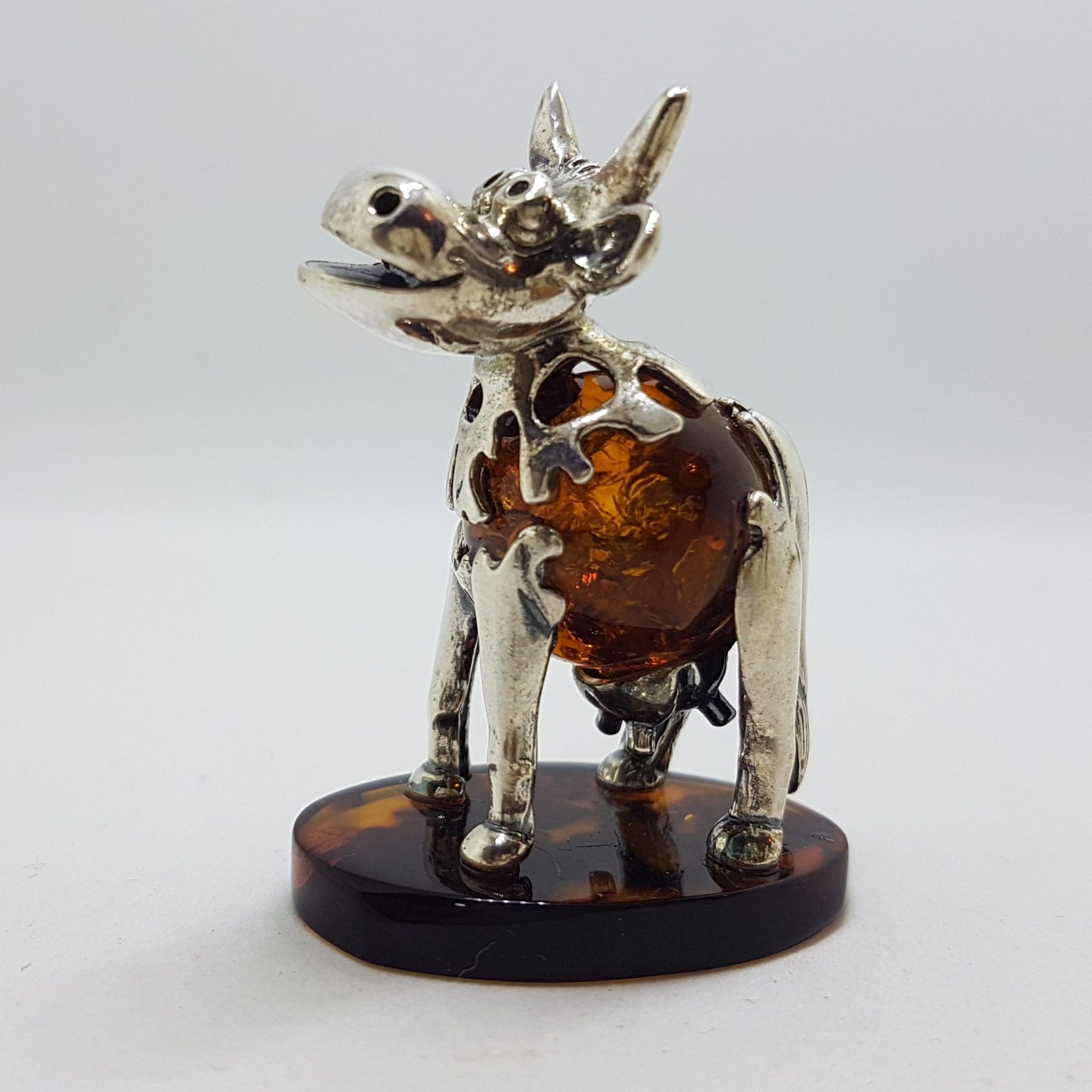 20200711_220311 Gorgeous Cow / Bull - Sterling Silver Natural Baltic Amber Figurine / Statue / Sculpture