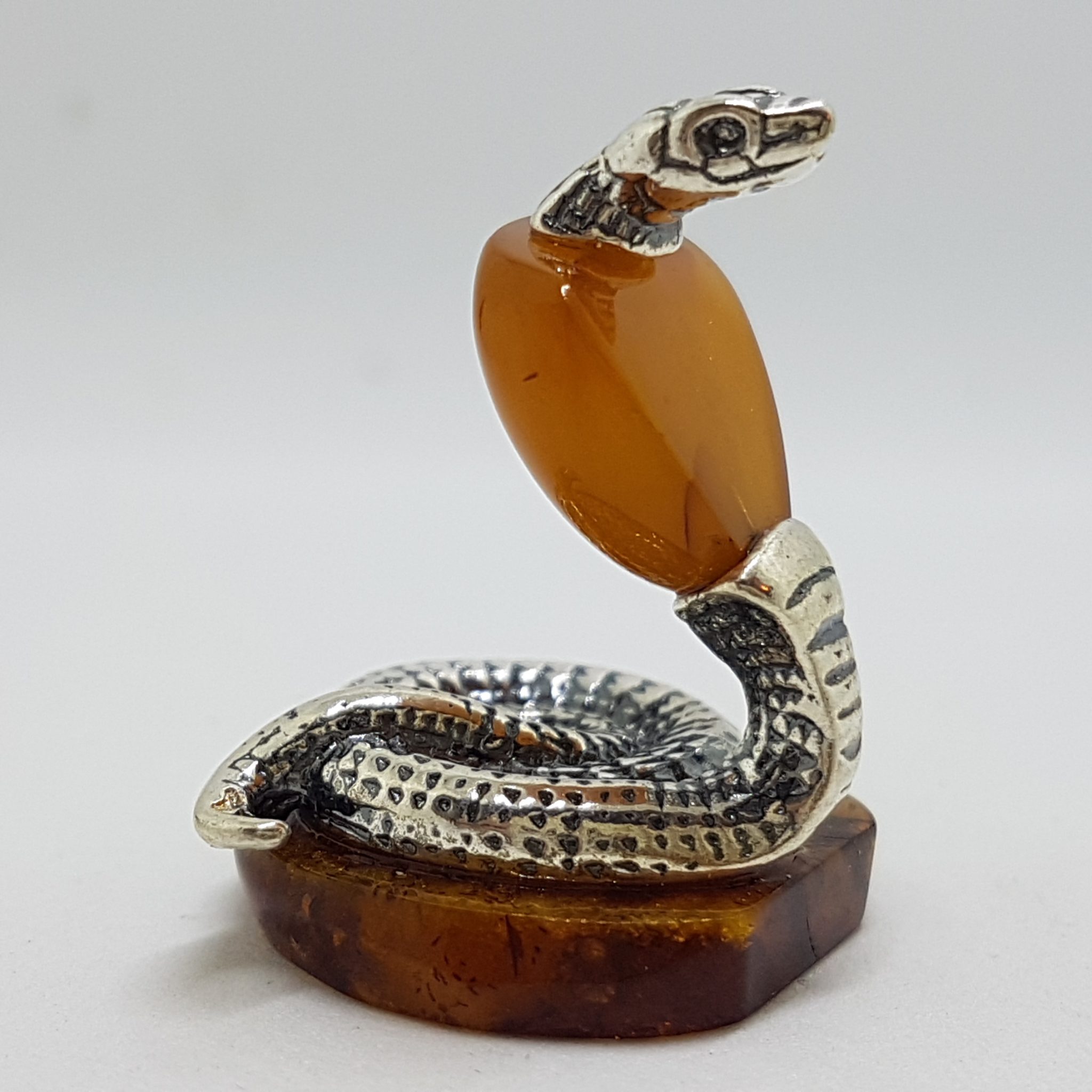 20200713_120644 Snake / Cobra / Adder / Reptile - Solid Sterling Silver Natural Baltic Amber Small Animal Figurine / Statue / Sculpture