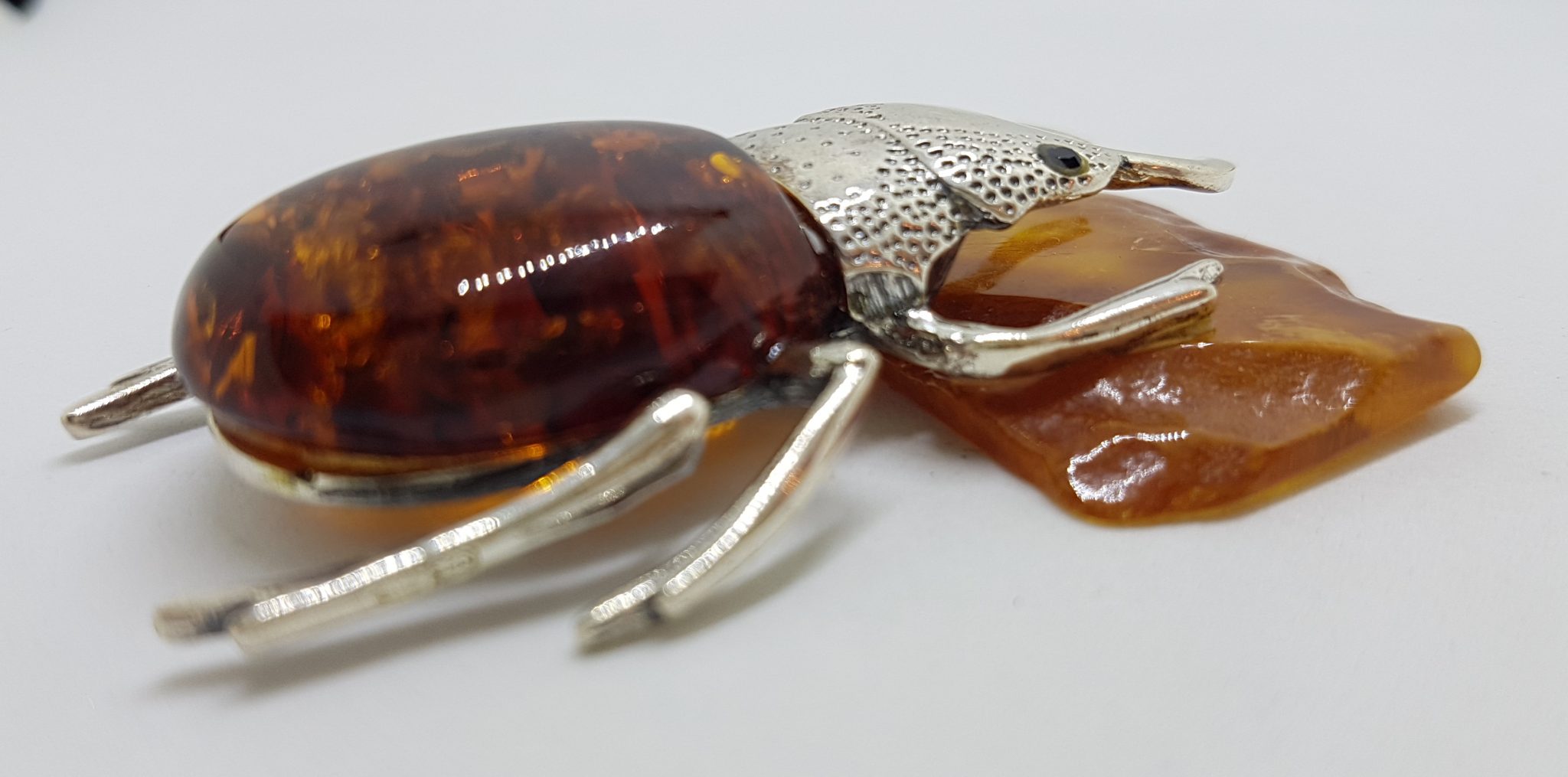 Large Beetle / Stag Beetle – Solid Sterling Silver Natural Baltic Amber Animal Figurine / Statue / Sculpture