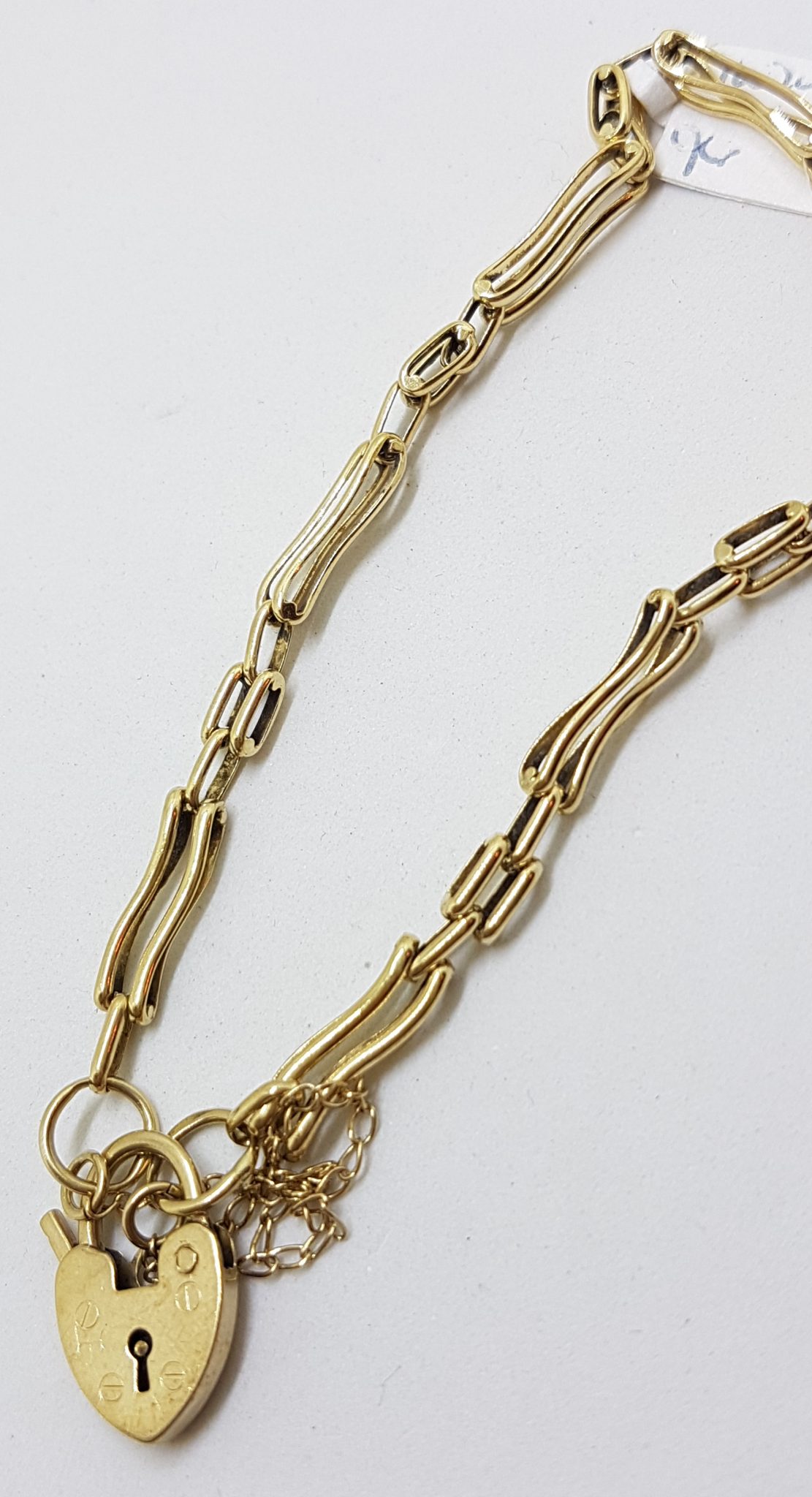 9ct Yellow Gold Curved 2 x 1 Row Gate Link Bracelet with Filigree Heart Shape Padlock Clasp