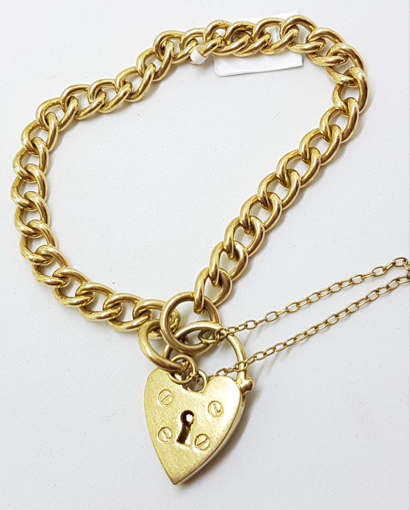 9ct Yellow Gold Curb Link Bracelet with Heart Shape Padlock Clasp